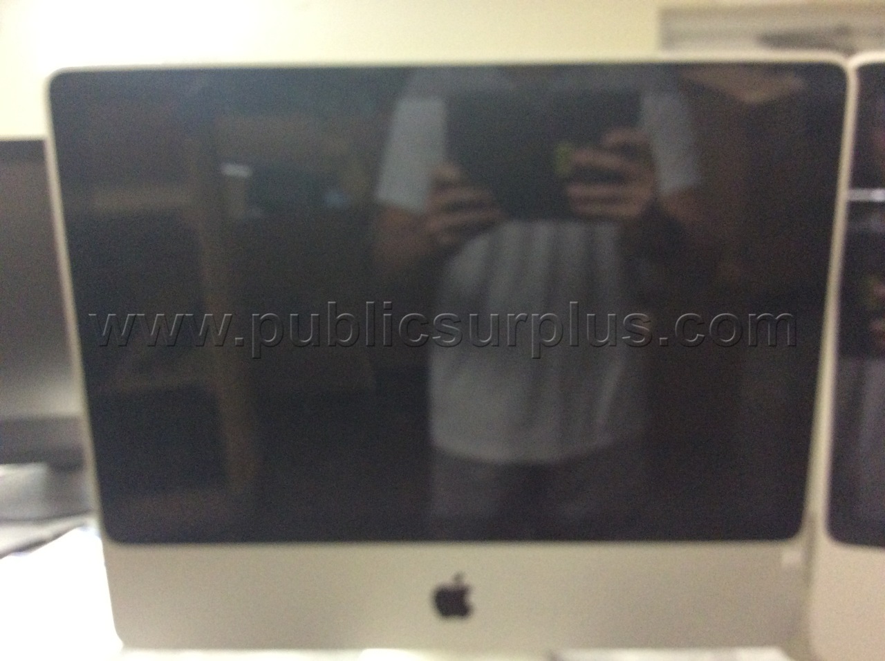 LOT OF (2) APPLE IMAC COMPUTERS - SOLD AS IS - 545 — photo 1