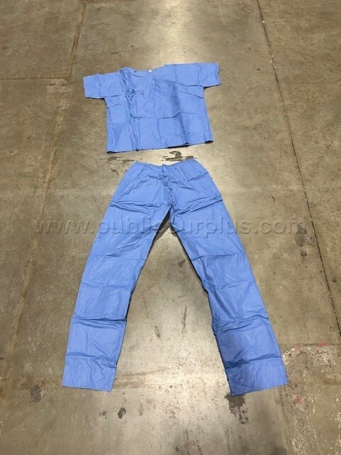 Disposable Scrubs (XL) — photo 1