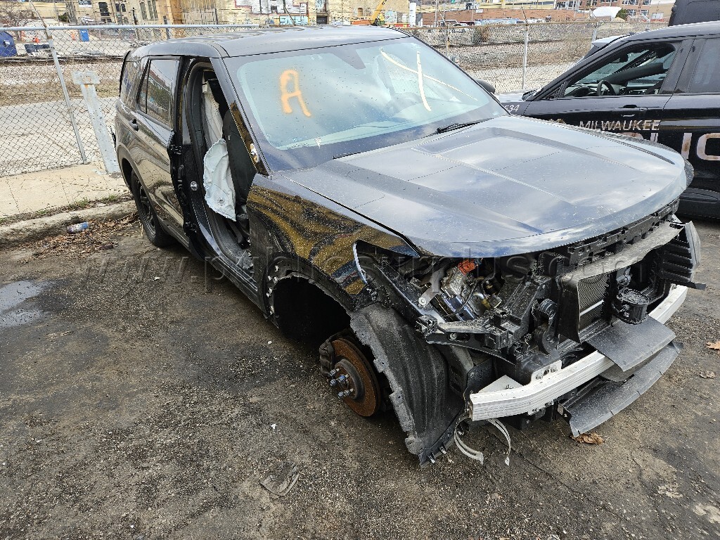 2021 Explorer AWD Police Interceptor Hybrid v20866 — photo 1