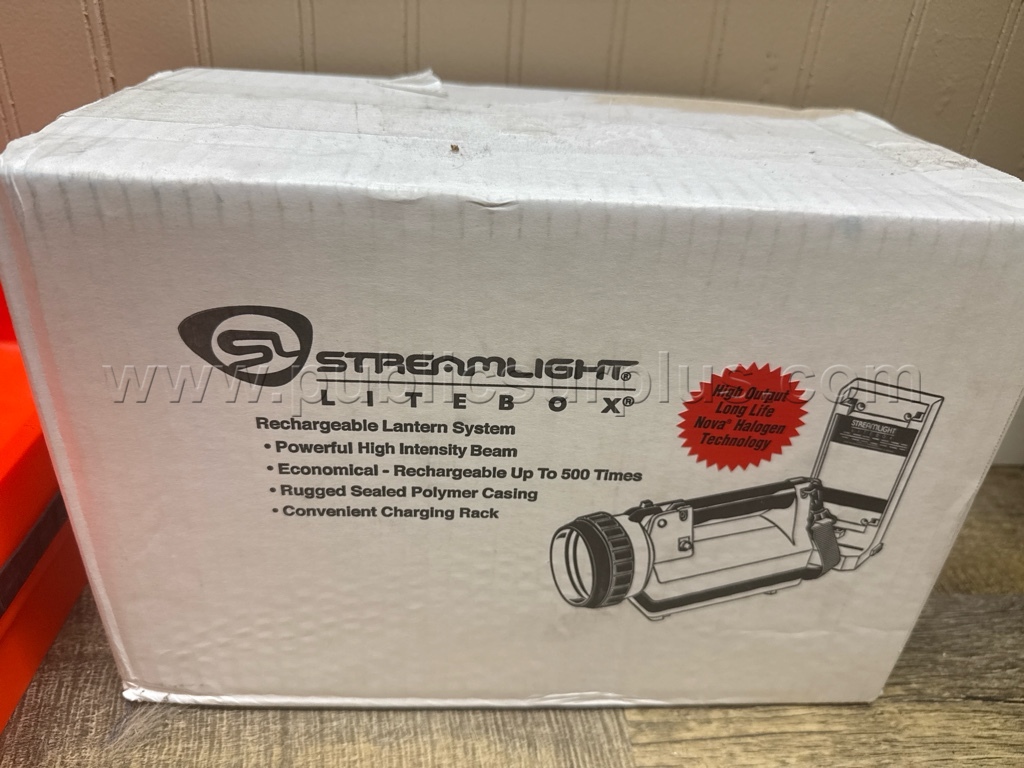 NEW IN BOX Steamlight LITEBOX Lantern — photo 1