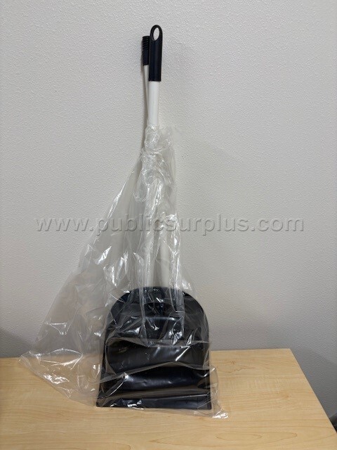 LIGHTWEIGHT BROOM/DUSTPAN - NEW IN PACKAGE — photo 1
