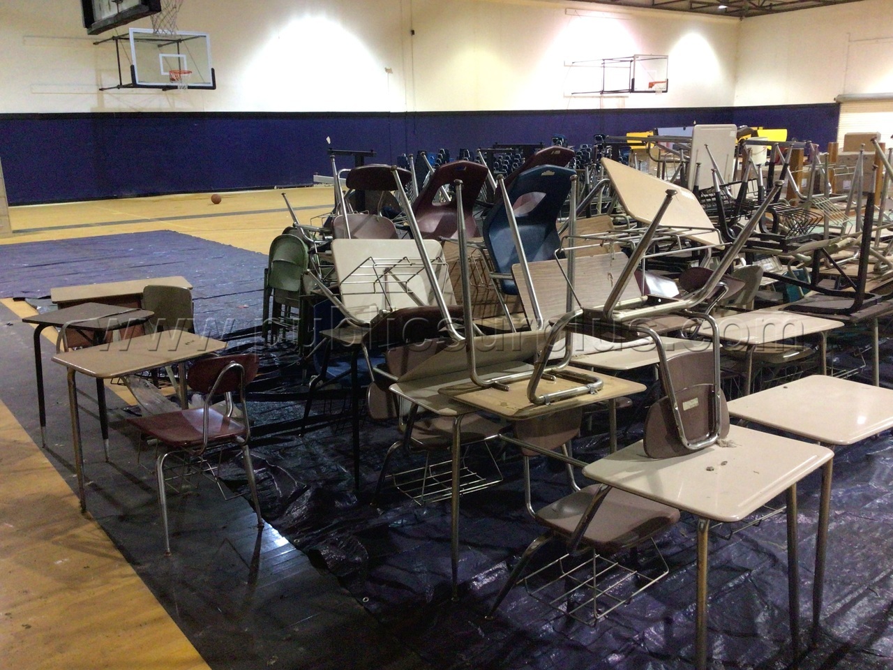 Student desks and File Cabinets — photo 1