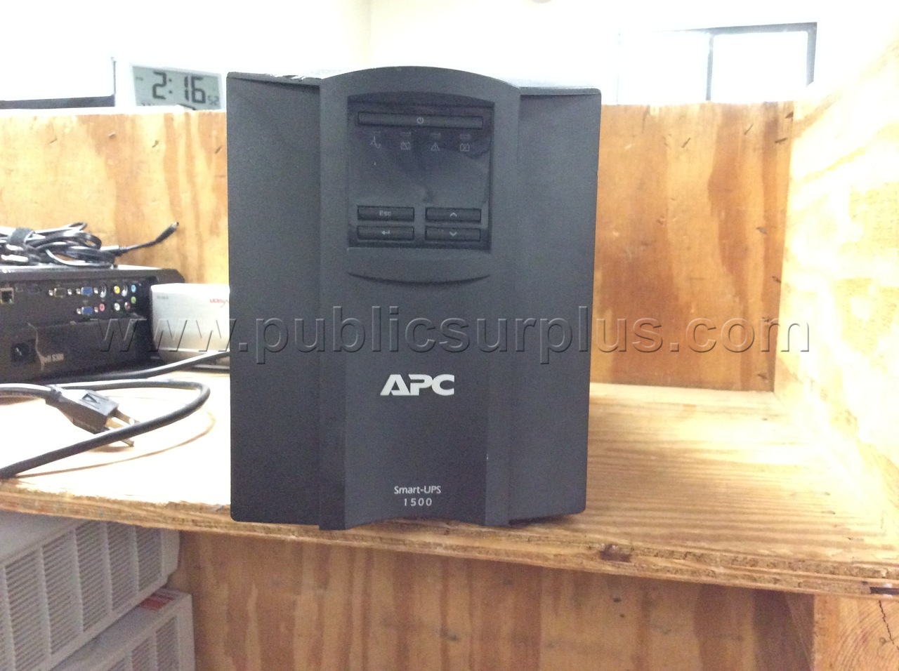 APC Smart UPS - SOLD AS IS - 554 — photo 1