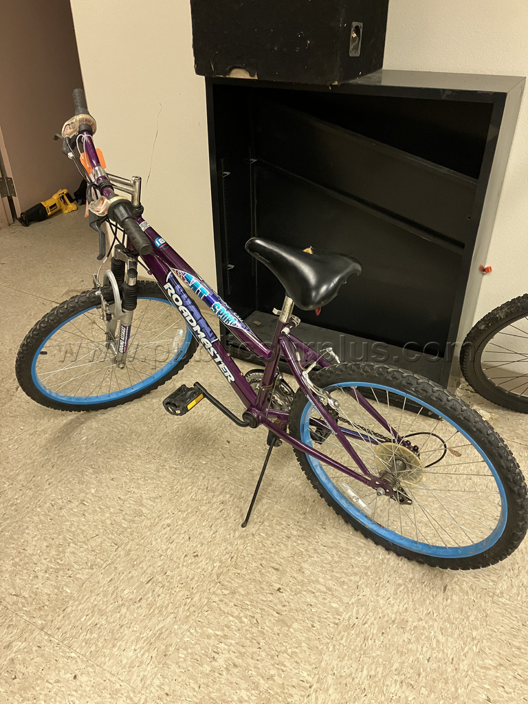 LOT OF 4 BIKES - 4/24 #2 — photo 1