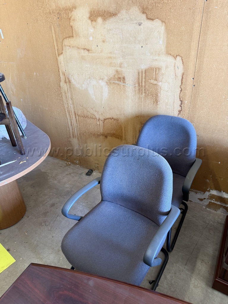 chair lot — photo 1