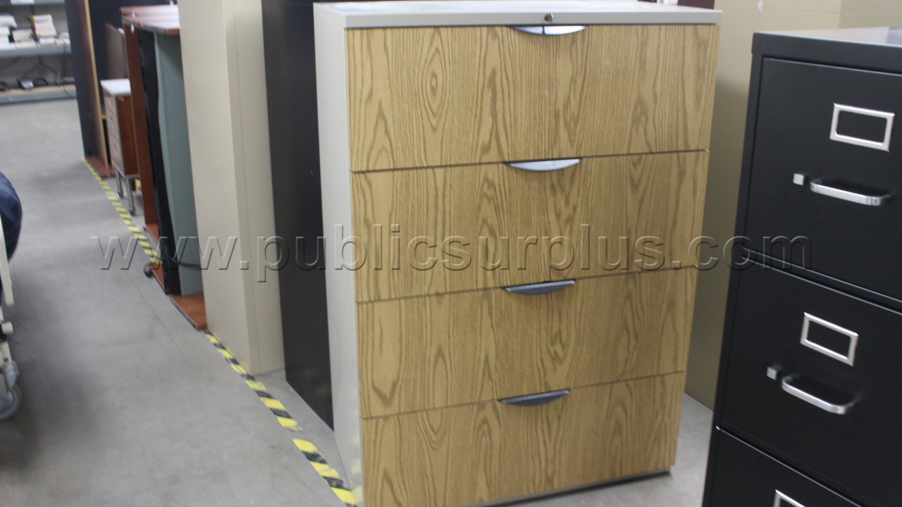 Tan 4 Drawer Metal File Cabinet W/Key 3' x 19" x 52" — photo 1