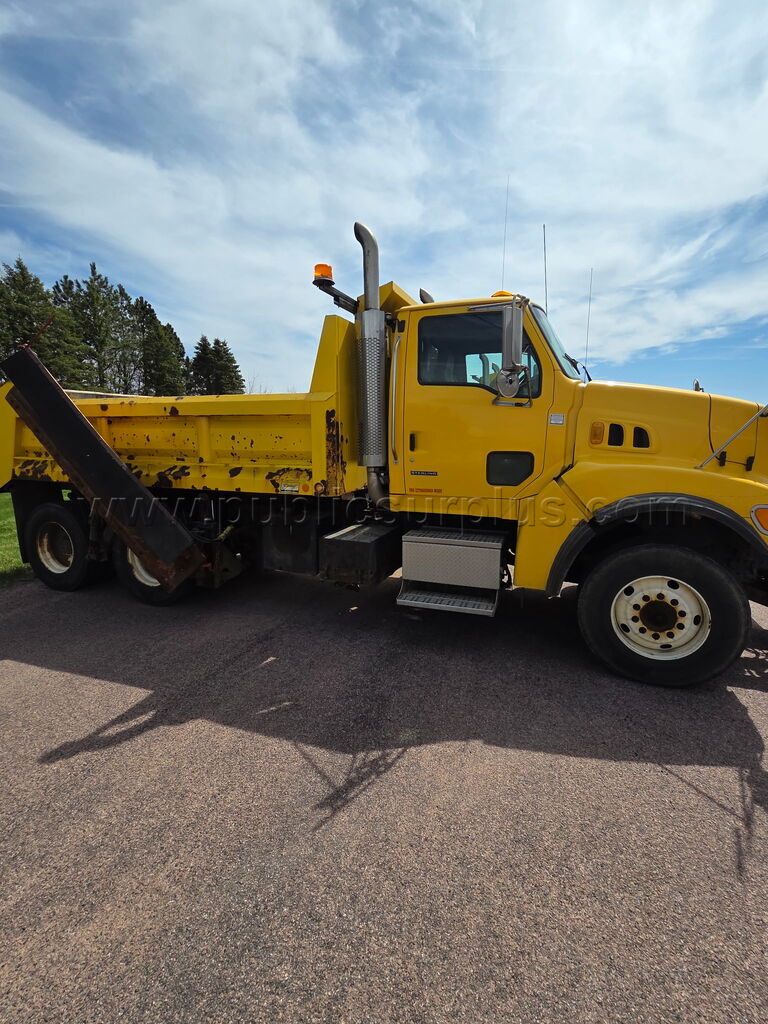 2007 Sterling LT 9500 — photo 1