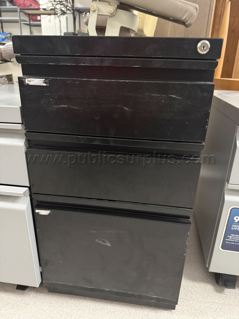 Auction#274- Metal cabinet — photo 1