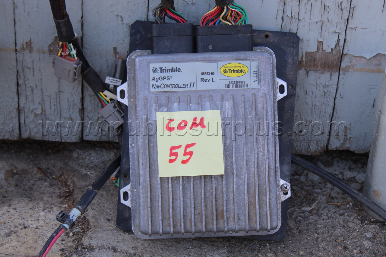 COM#55 - Agriculture Vehicle GPS (NavController II) — photo 1