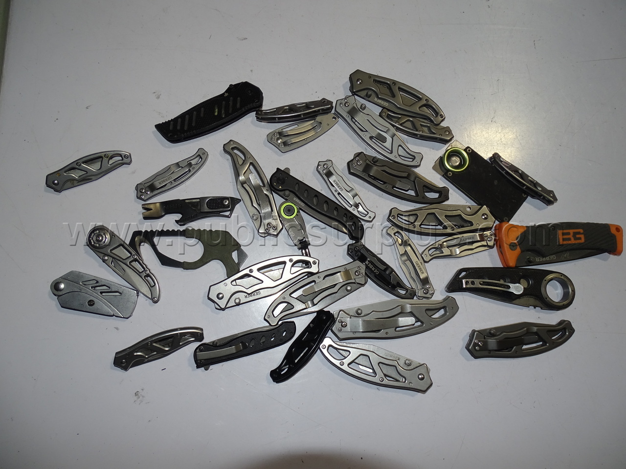 Gerber Knives - Shipping Fee $20 — photo 1