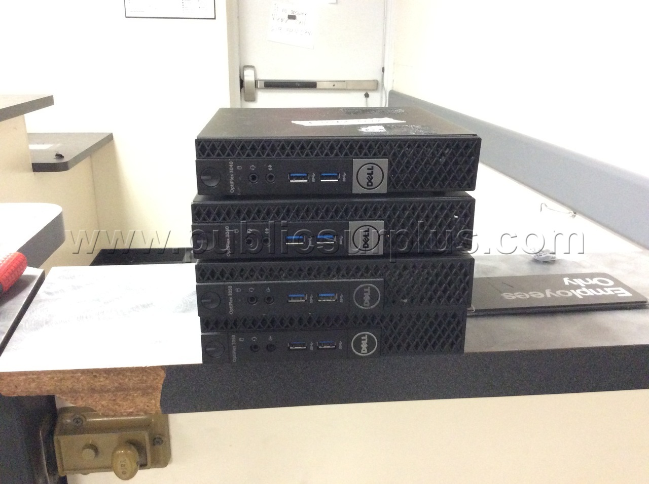 LOT OF (4) DELL COMPUTERS  - SOLD AS IS - 556 — photo 1