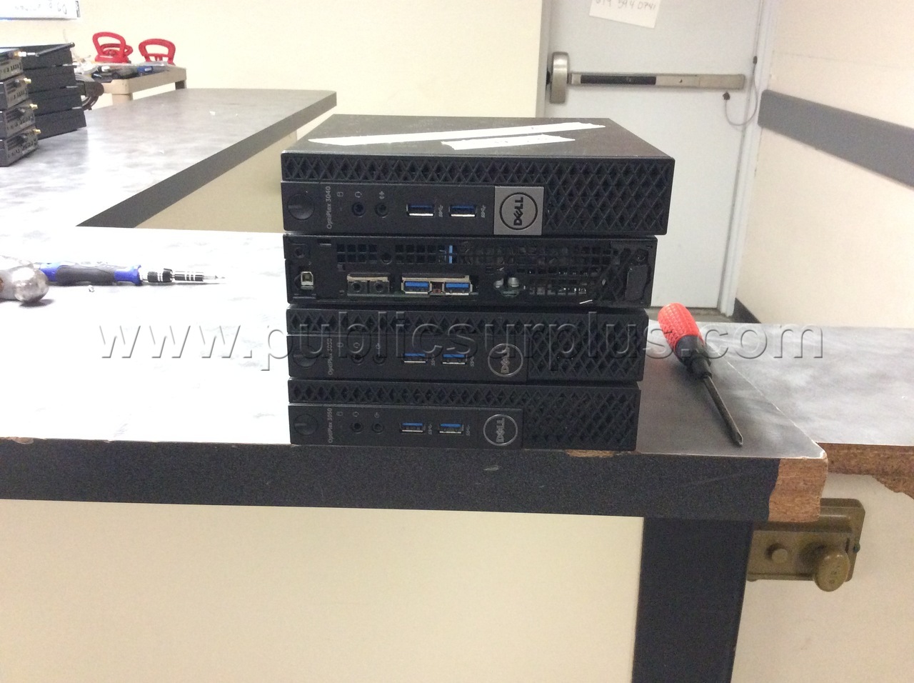 LOT OF (4) DELL COMPUTERS  - SOLD AS IS - 559 — photo 1
