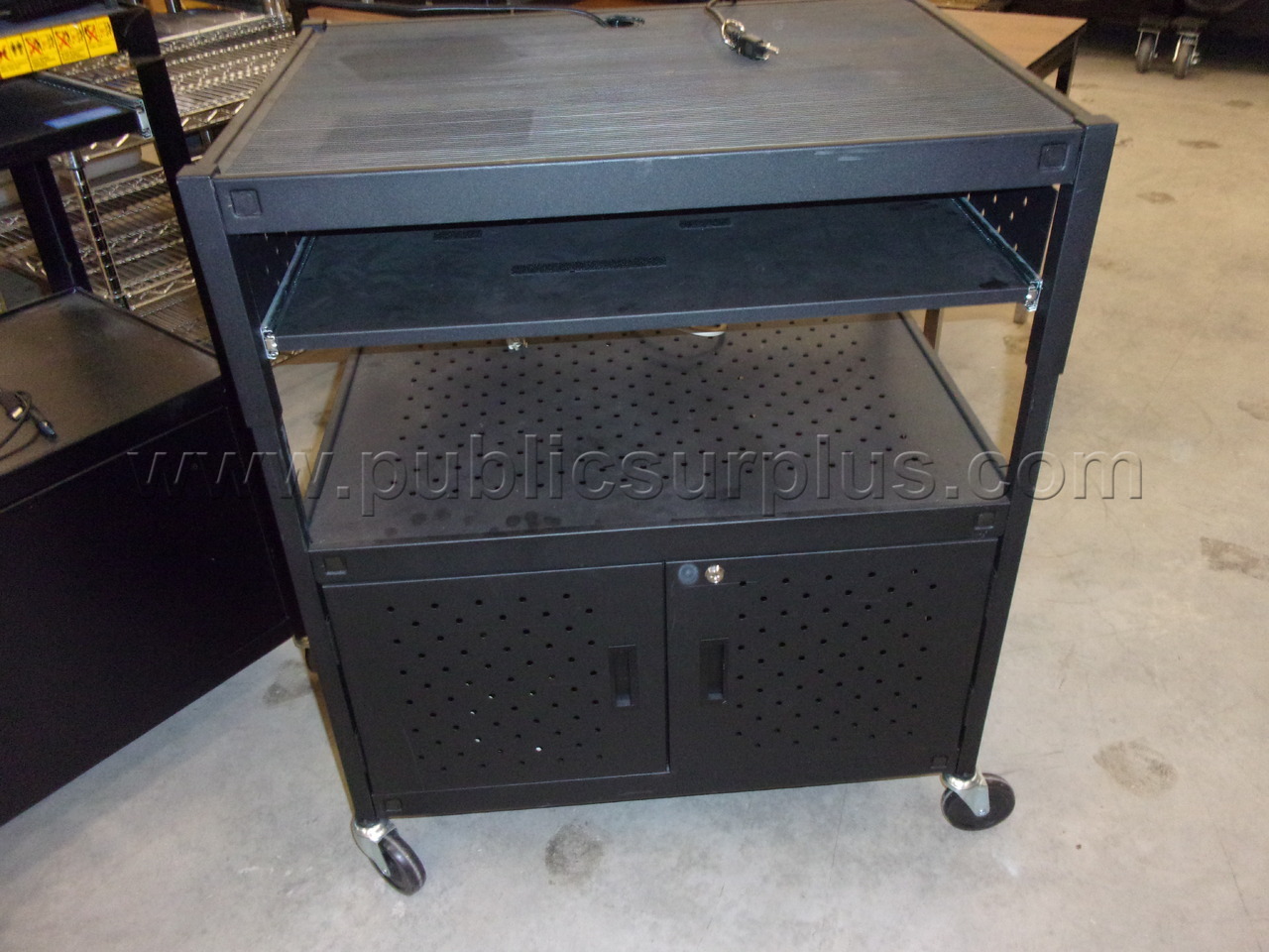 Audio Visual Cart — photo 1