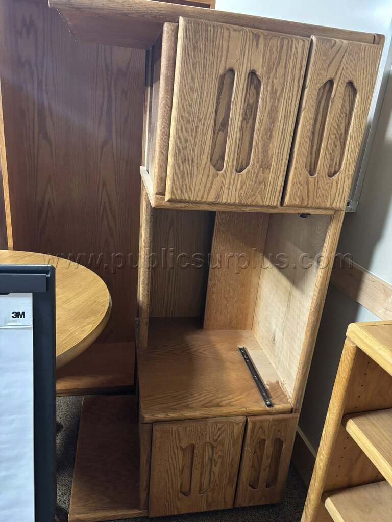 Office Desk — photo 1