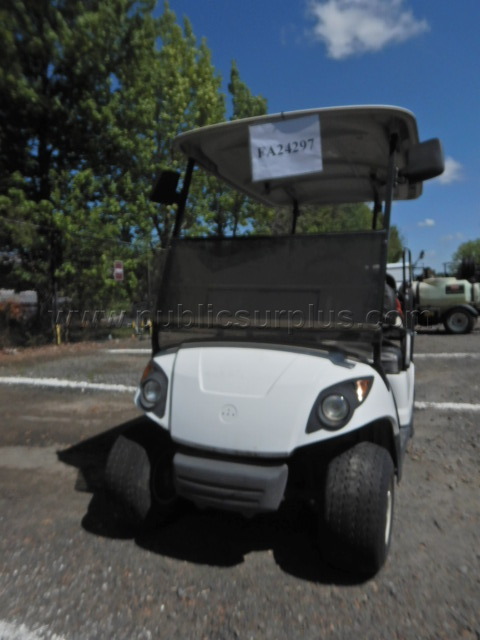 Yamaha Electric Golf Cart — photo 1