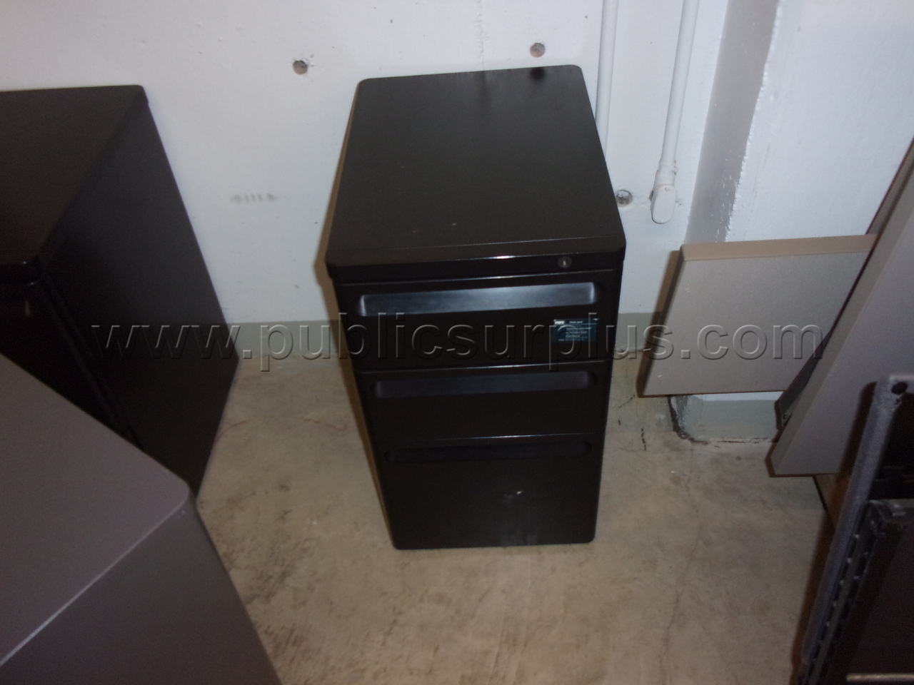 3 Drawer File Cabinet — photo 1