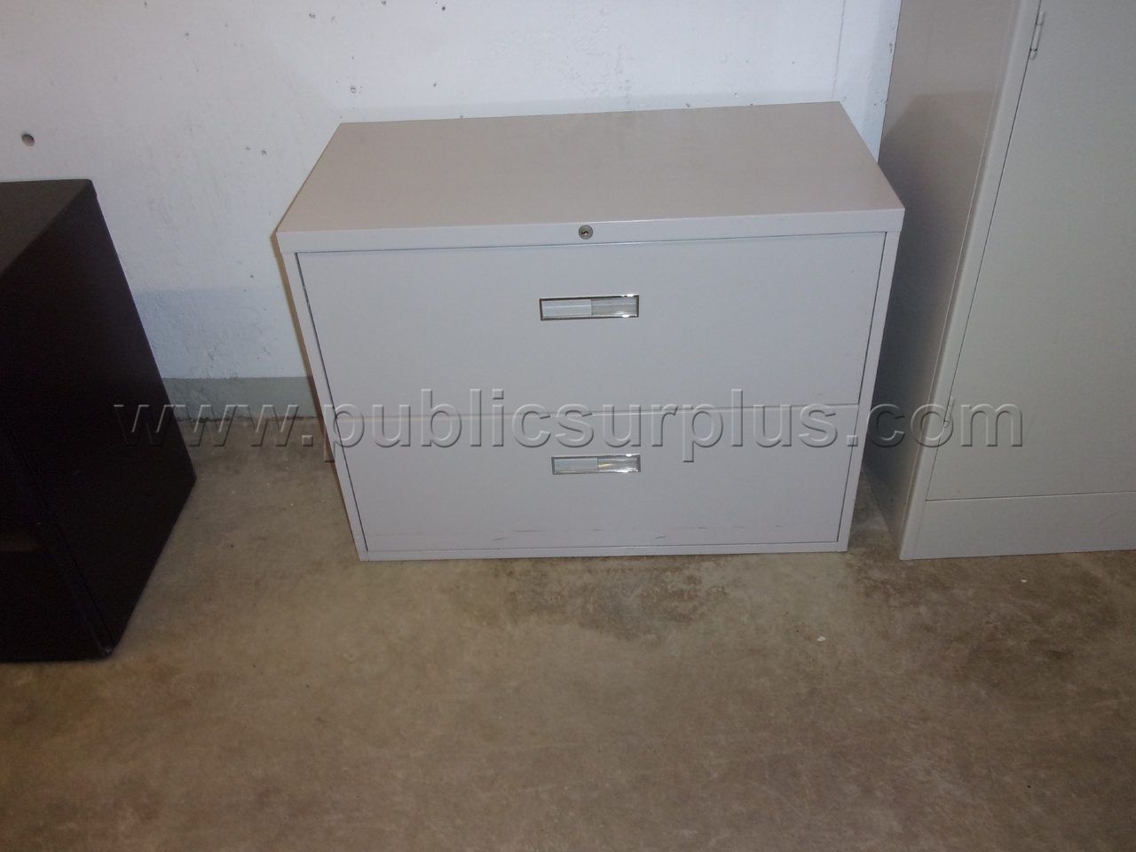 2 drawer File Cabinet — photo 1