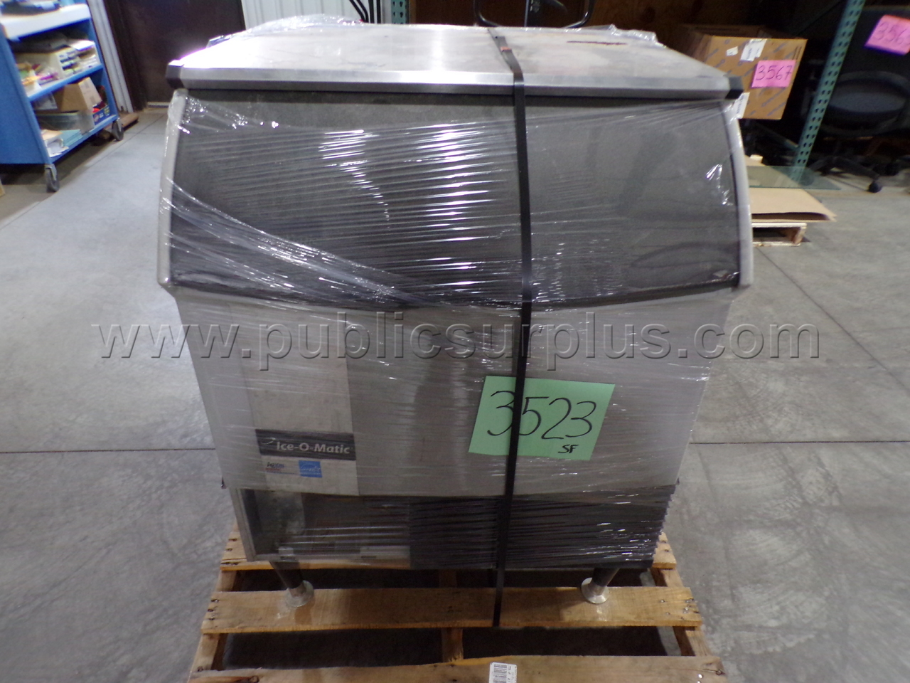 ICE MAKER — photo 1