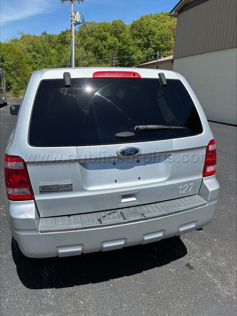 2012 Ford Escape AWD XLS 4dr SUV AT — photo 1