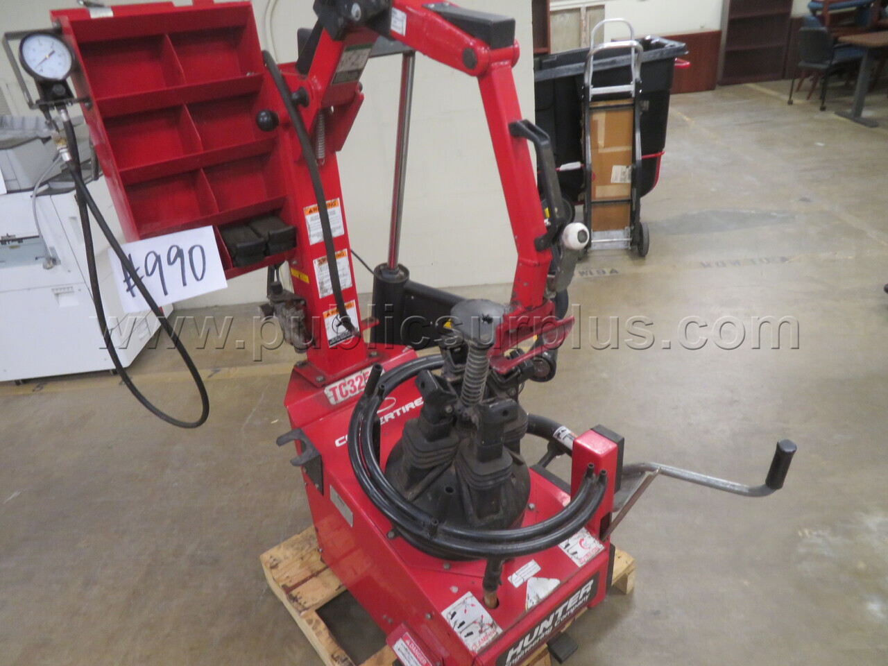 Tire Changer — photo 1