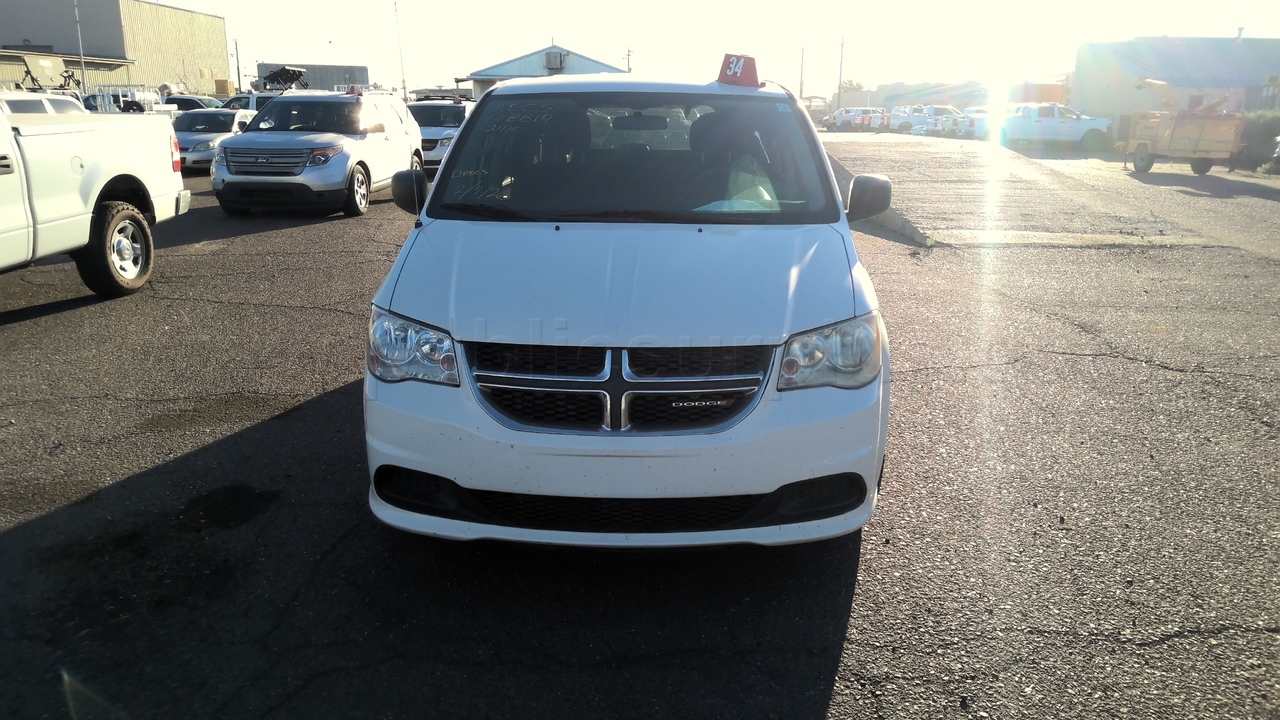ADCS - 14BB19 - 2013 DODGE CARAVAN VAN 1/2 TON 7 PASS — photo 1
