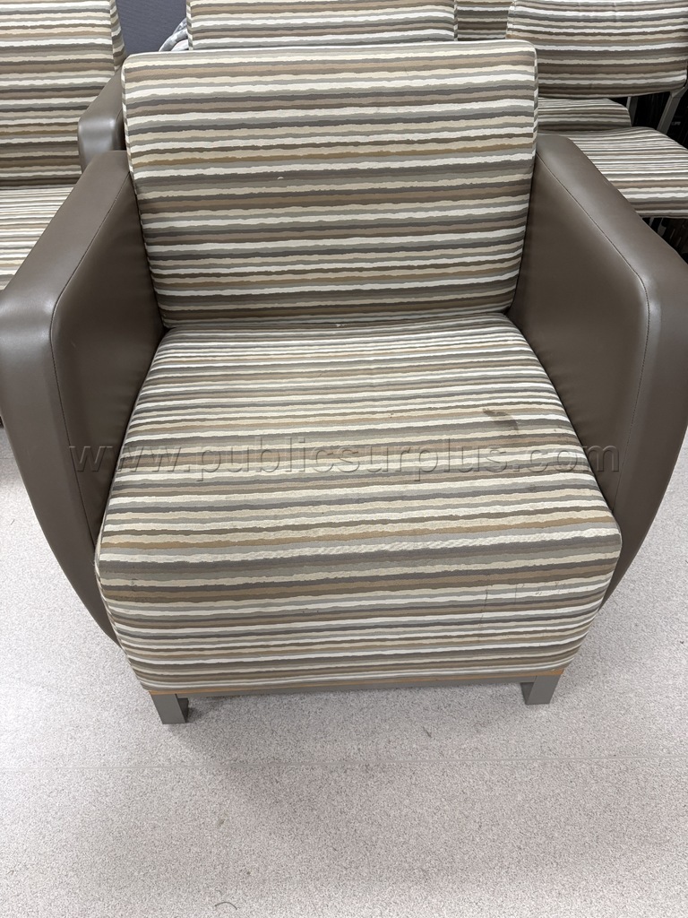 Auction#301- Arm chair — photo 1