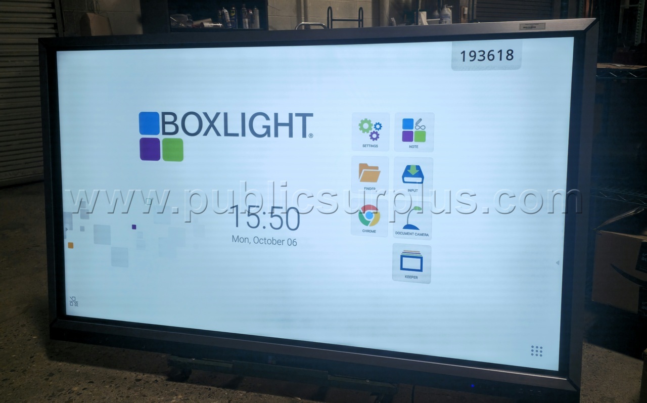 75" Touch screen Monitor — photo 1