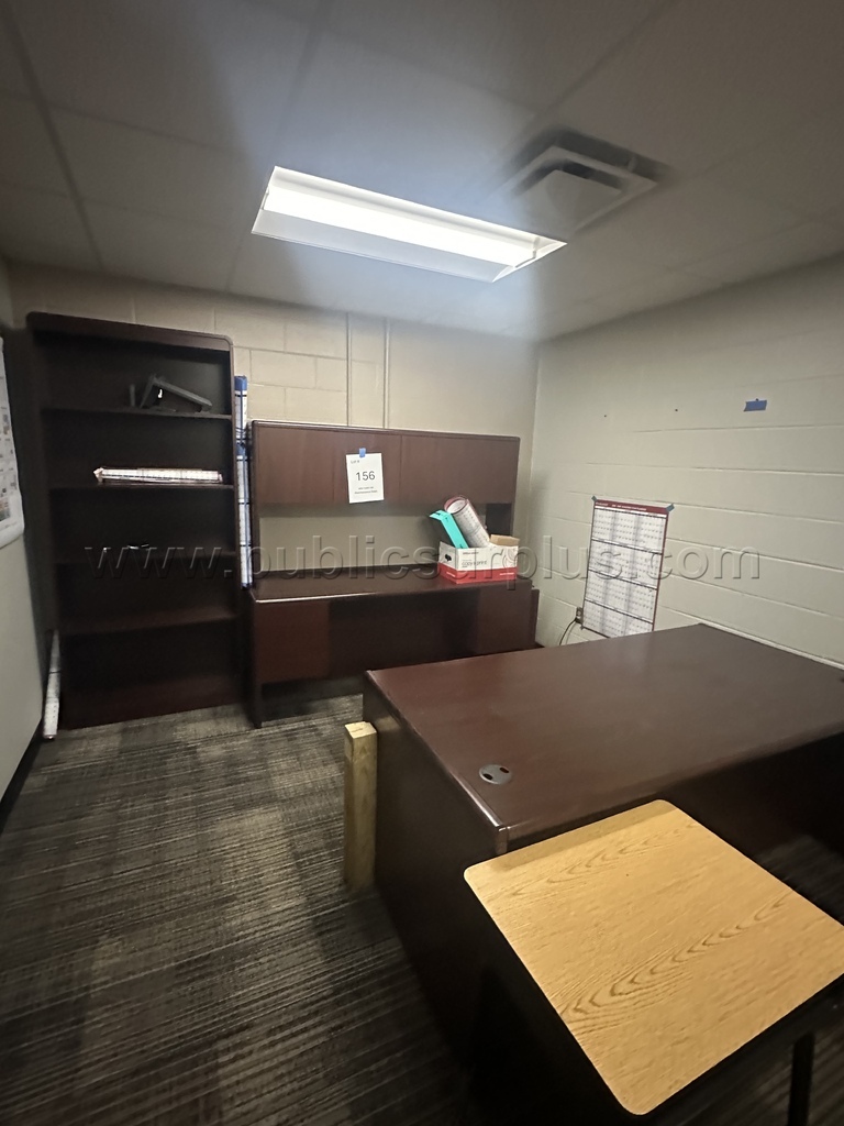 LOT #156 OFFICE FURNITURE — photo 1