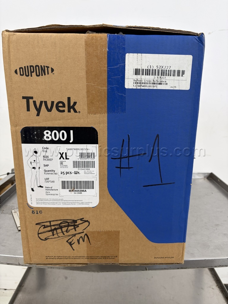 TYVEK 800J EXTRA LARGE — photo 1