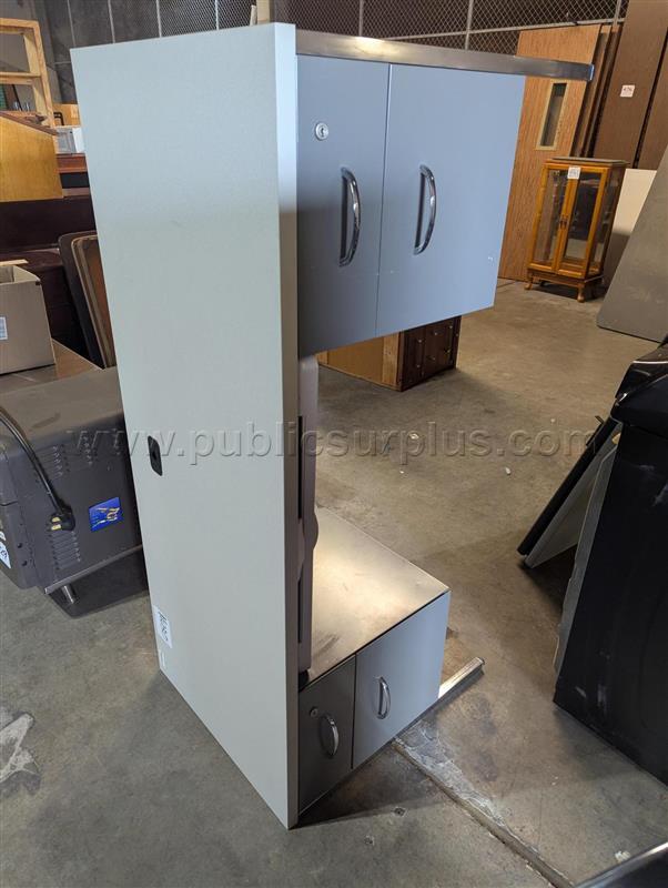 #030 GREY METAL DESK — photo 1