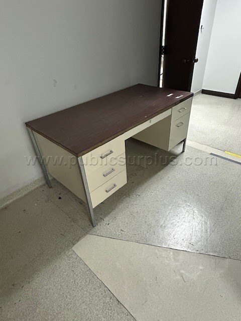5' Metal Desk with Woodgrain Top — photo 1