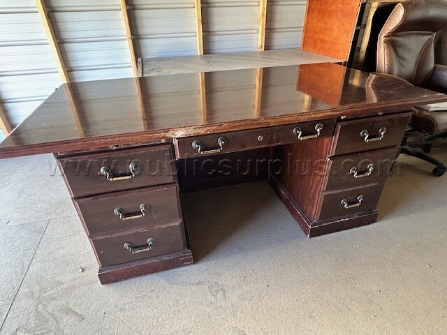 6' Executive Work Desk — photo 1