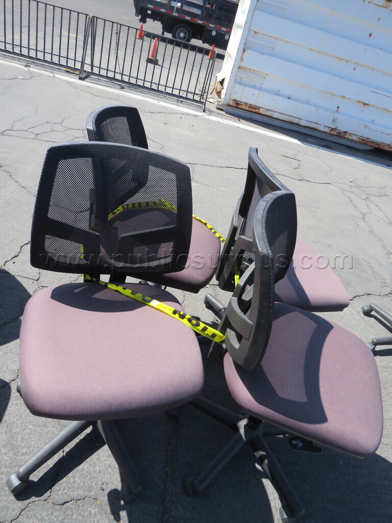 Lot of 4 Chairs — photo 1