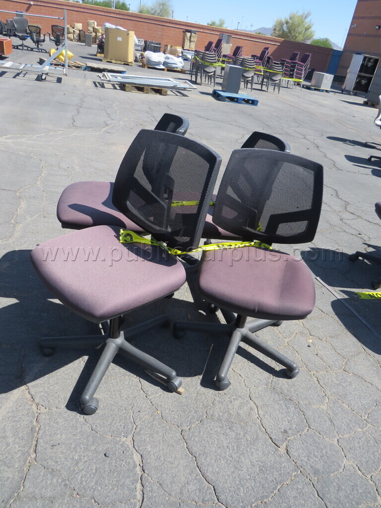 Lot of 4 Chairs — photo 1