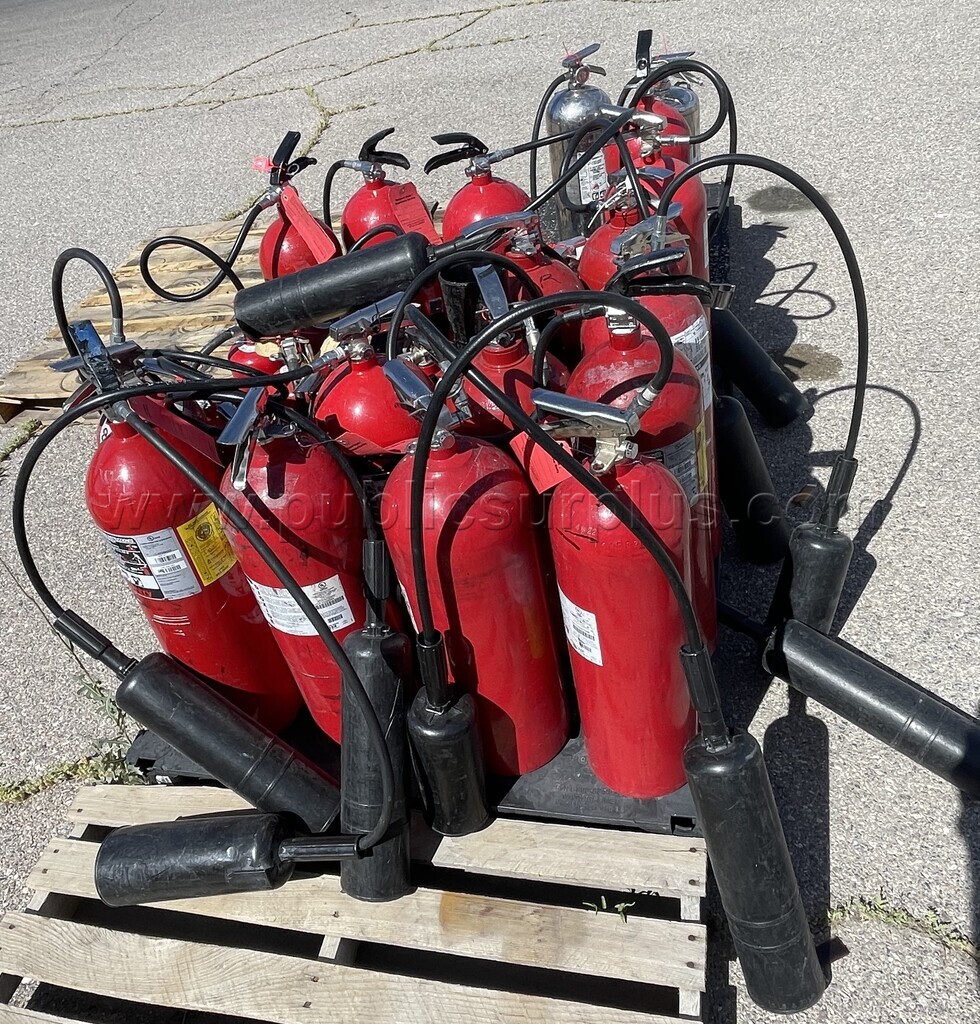Fire Extinguishers (1 Lot) — photo 1