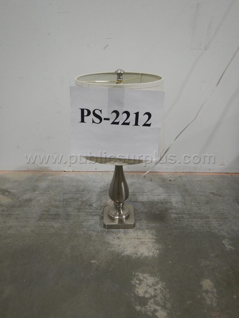Table Lamp w/ Lampshade — photo 1