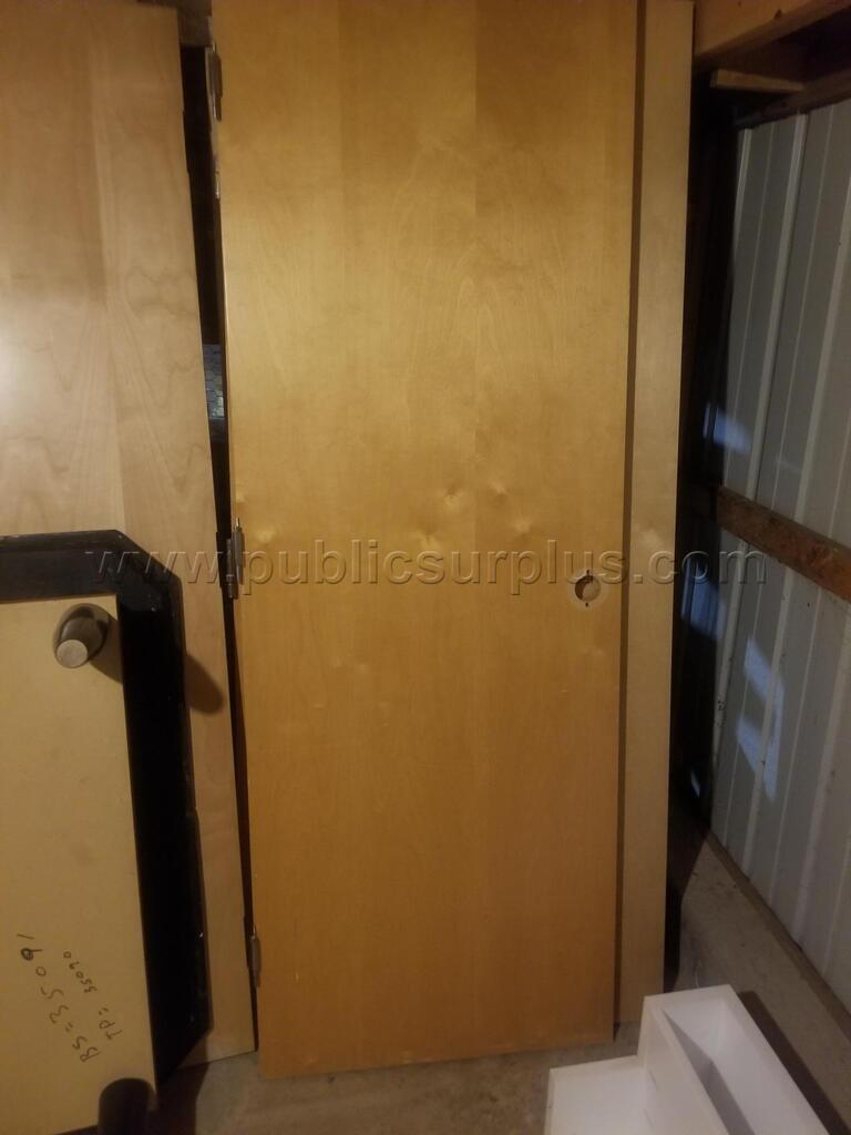 9 Wood Doors — photo 1