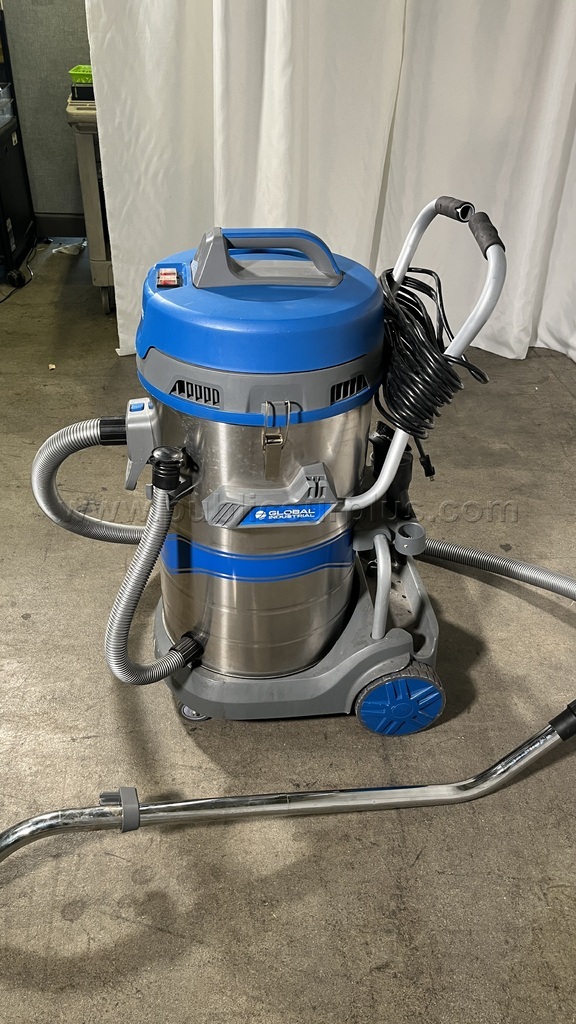 Global Industrial HEPA Wet/Dry Vacuum - 2926 — photo 1