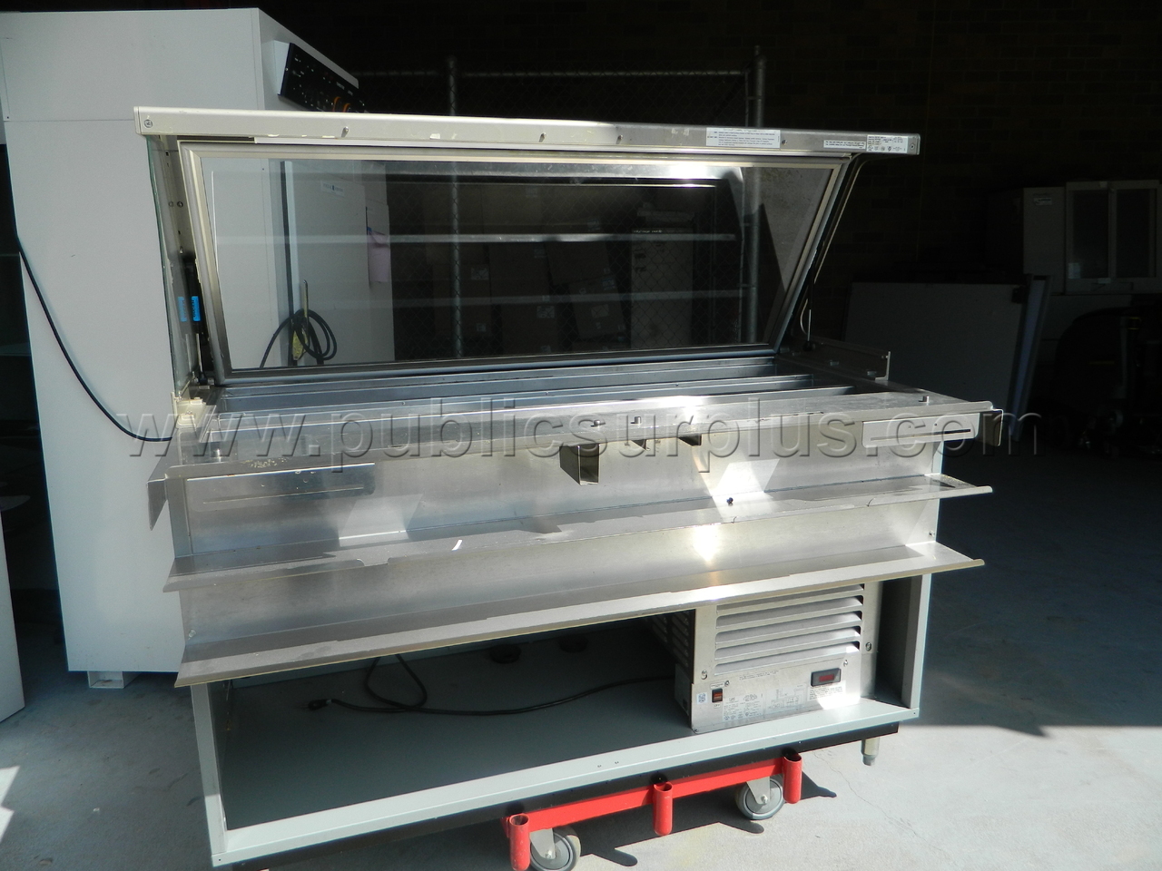 DUKE MFG CO. SWD700-60LED M BUFFET COLD & HOT WELL — photo 1