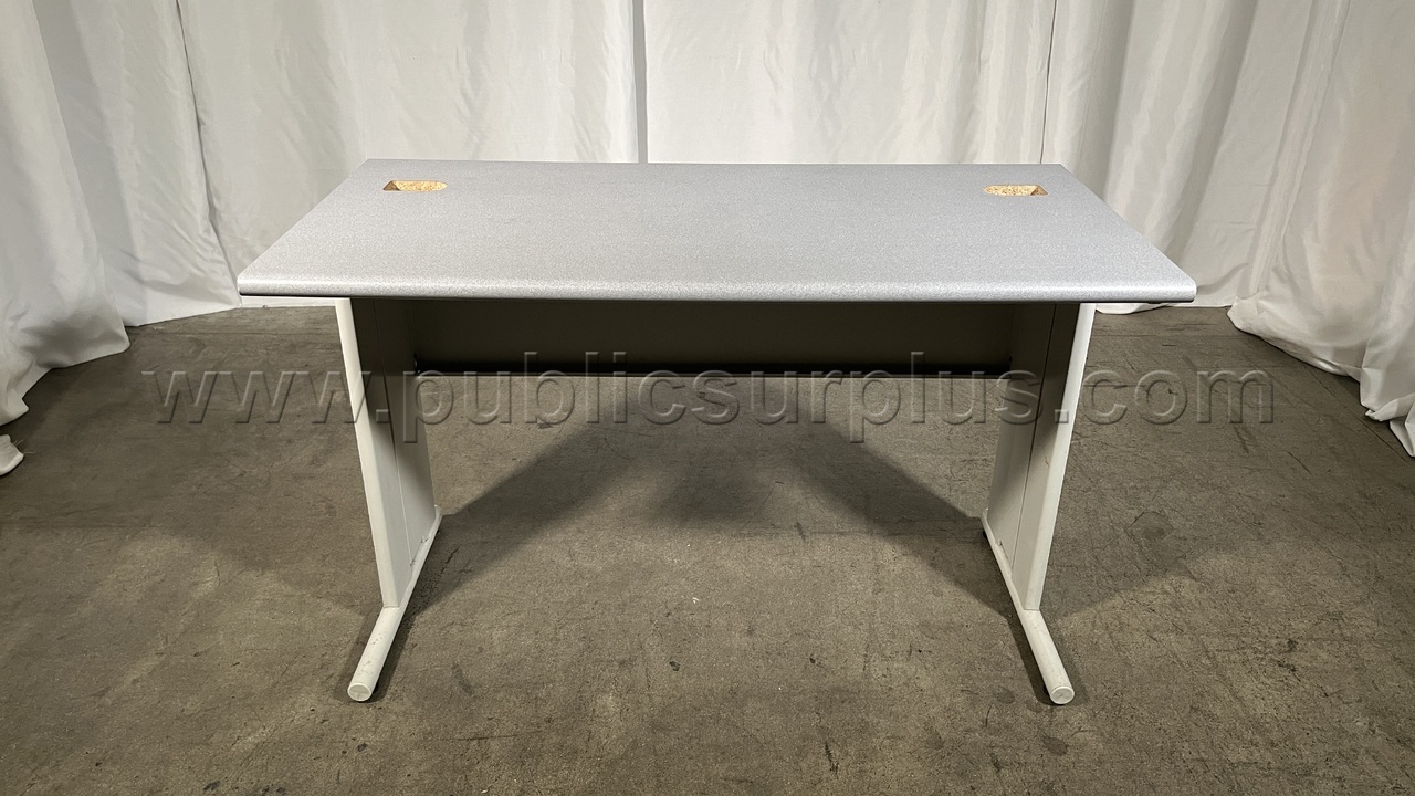 HON Small Desk - 2872 — photo 1
