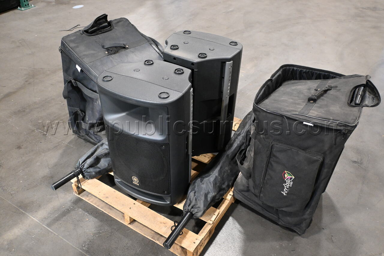 Lot of 2 Yamaha MSR400 Powered Speakers — photo 1