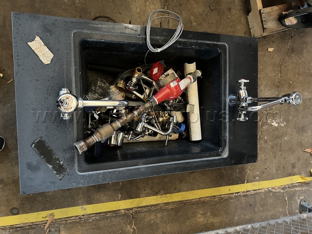 A Black Epoxy Sink and More — photo 1