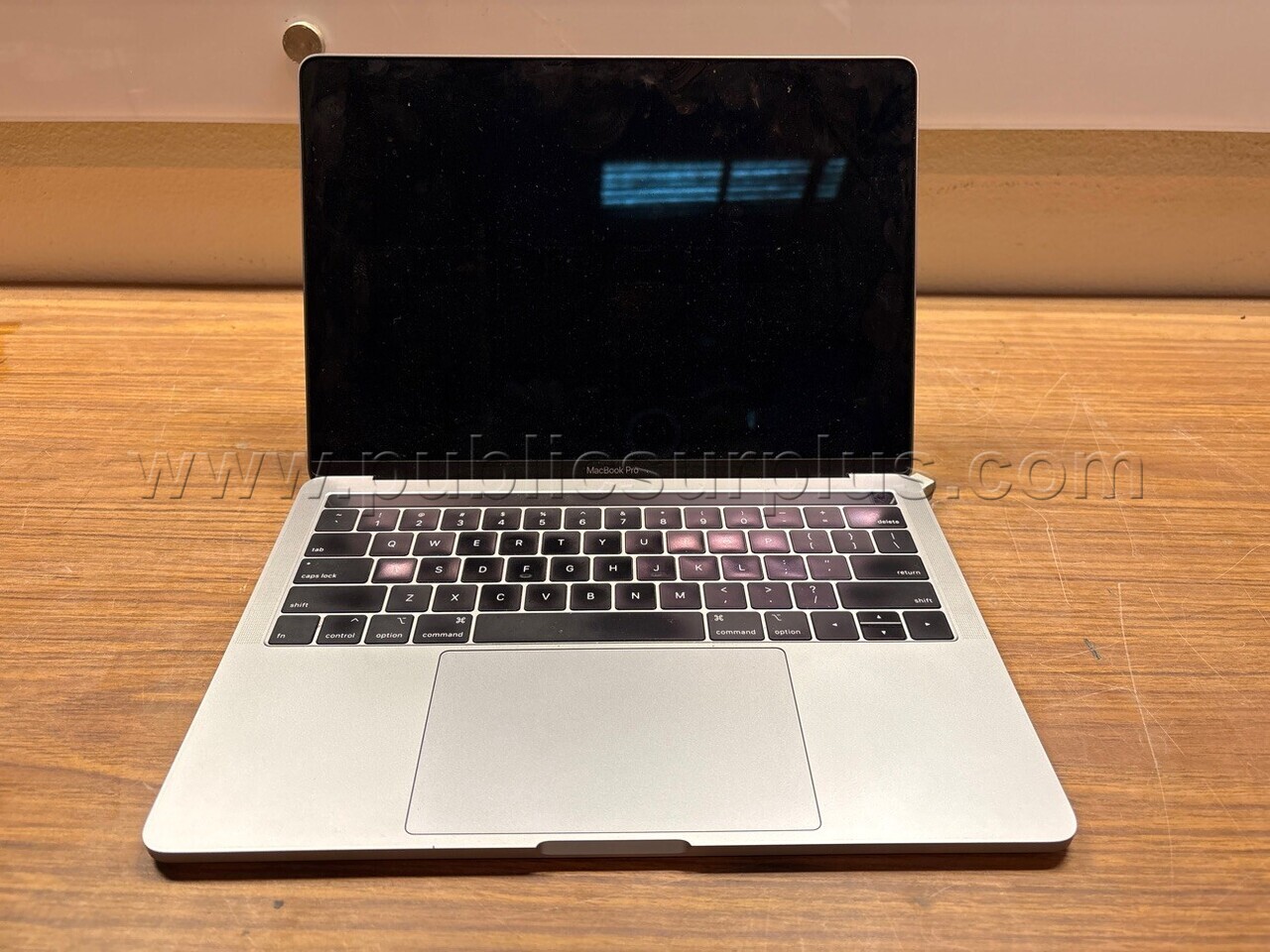 Apple Macbook Pro A1989 — photo 1