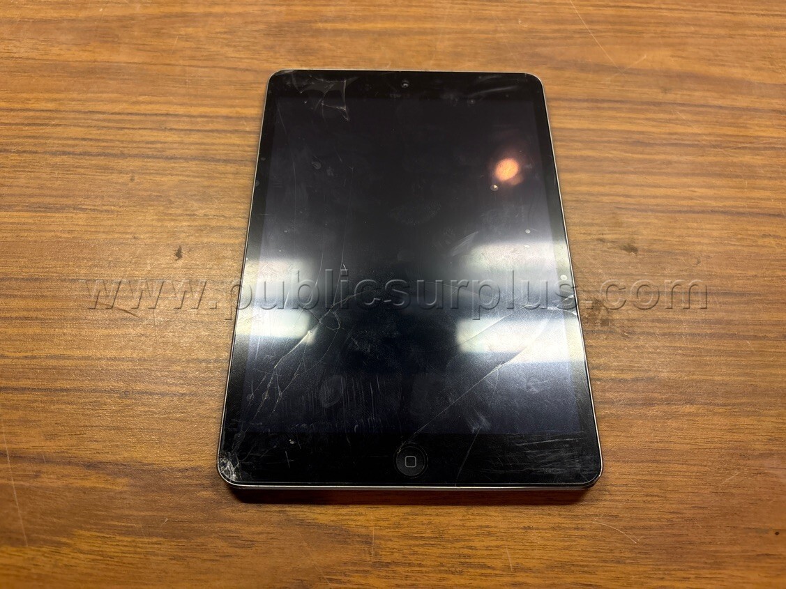 Apple iPad A1489 — photo 1
