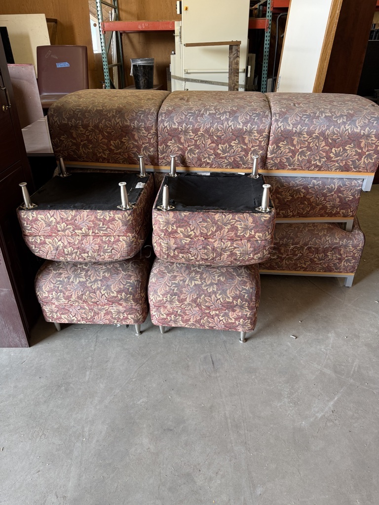 furniture lot — photo 1