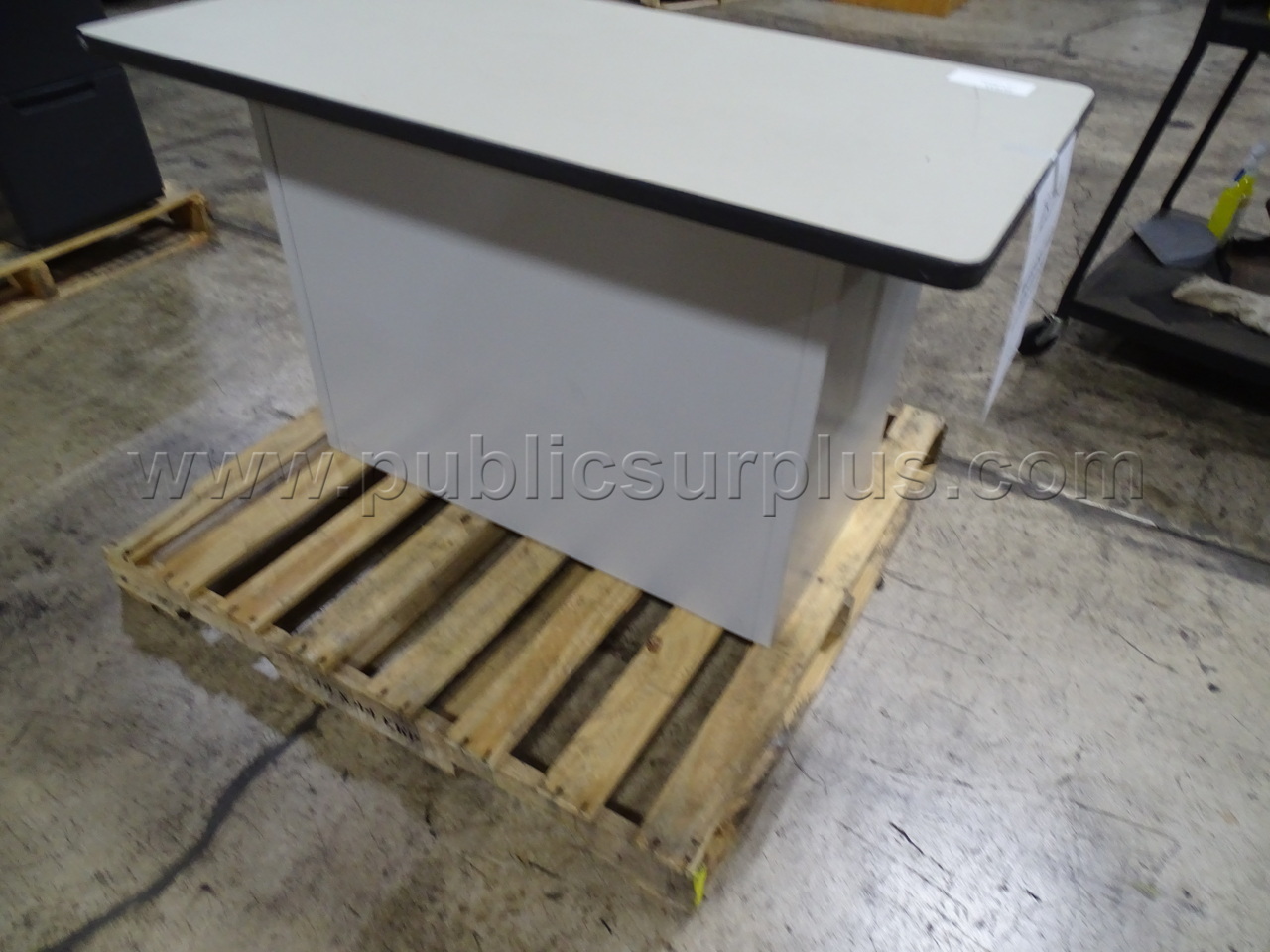 Workstations — photo 1