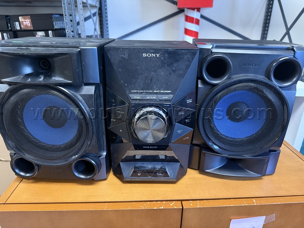 Auction#320- Sony stereo — photo 1