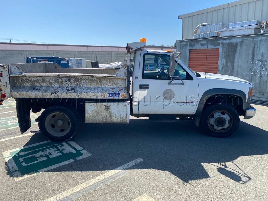 1994 GMC 3500HD Dump Bed — photo 1
