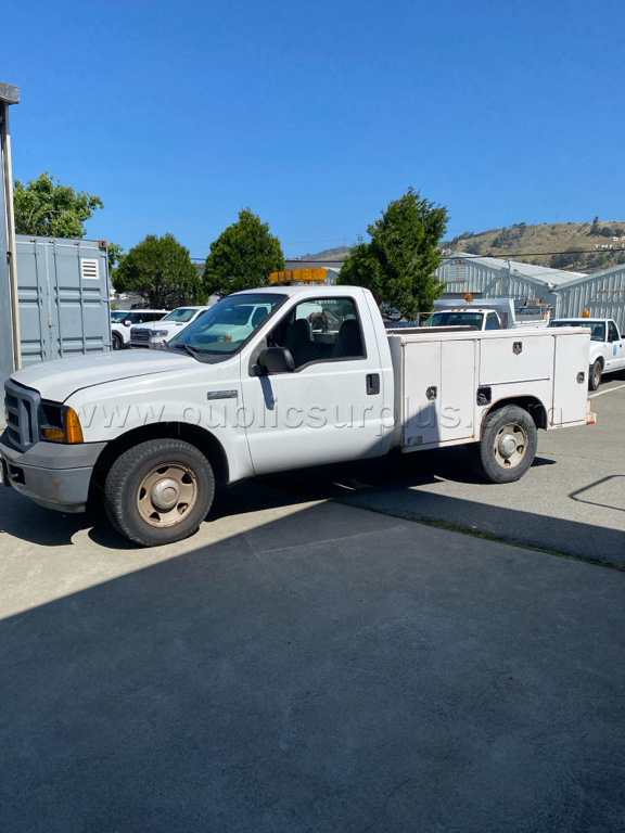 2006 Ford F250 Utility Bed — photo 1