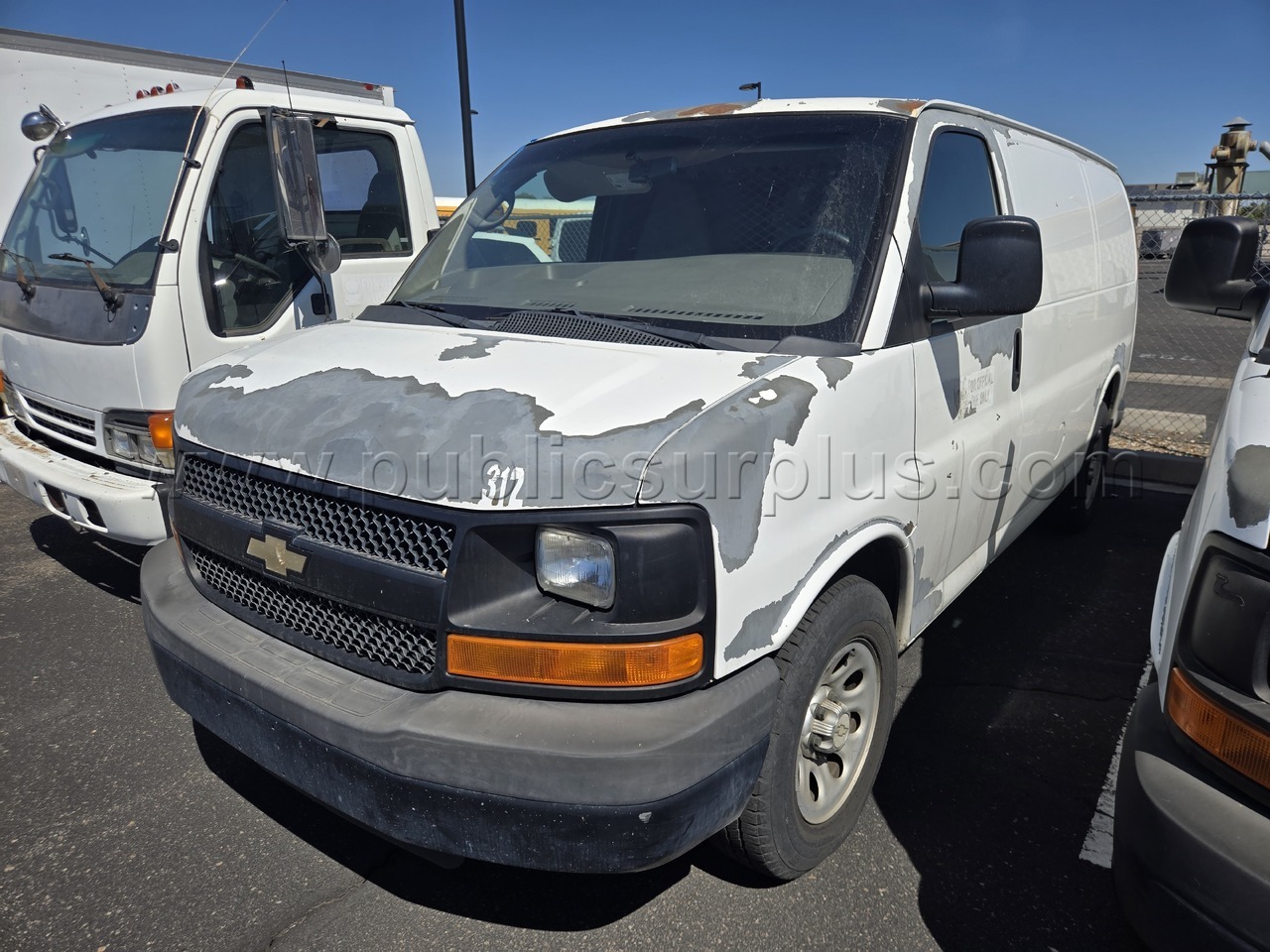 USED CHEVY EXPRESS 1500 (10-312) — photo 1